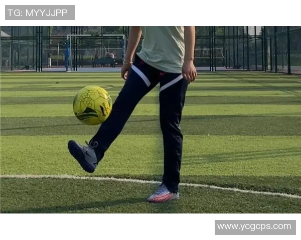 矮个子也风采：足球场上的小巨人们